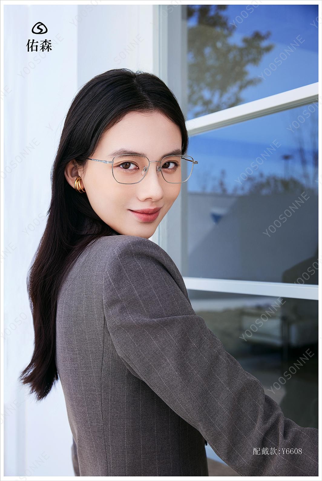 Y6608